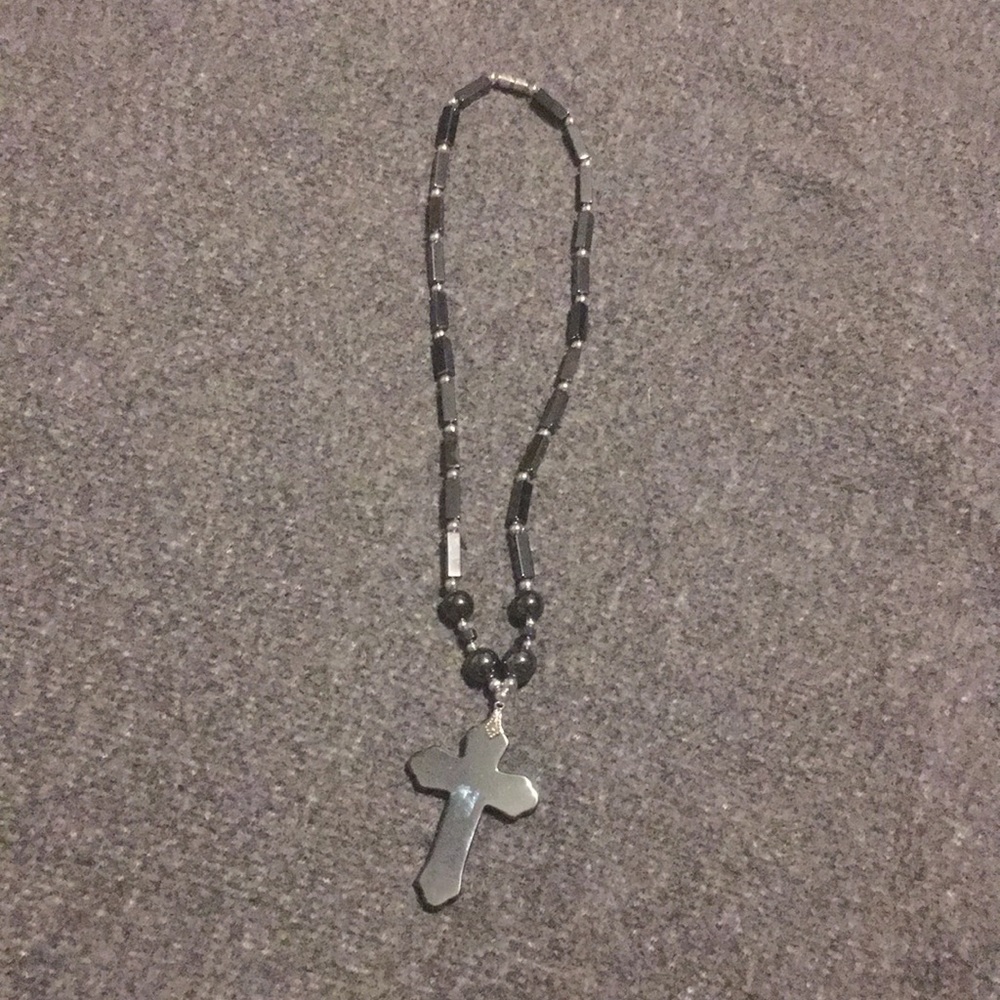💍3/$5- jewelry- Cross Necklace